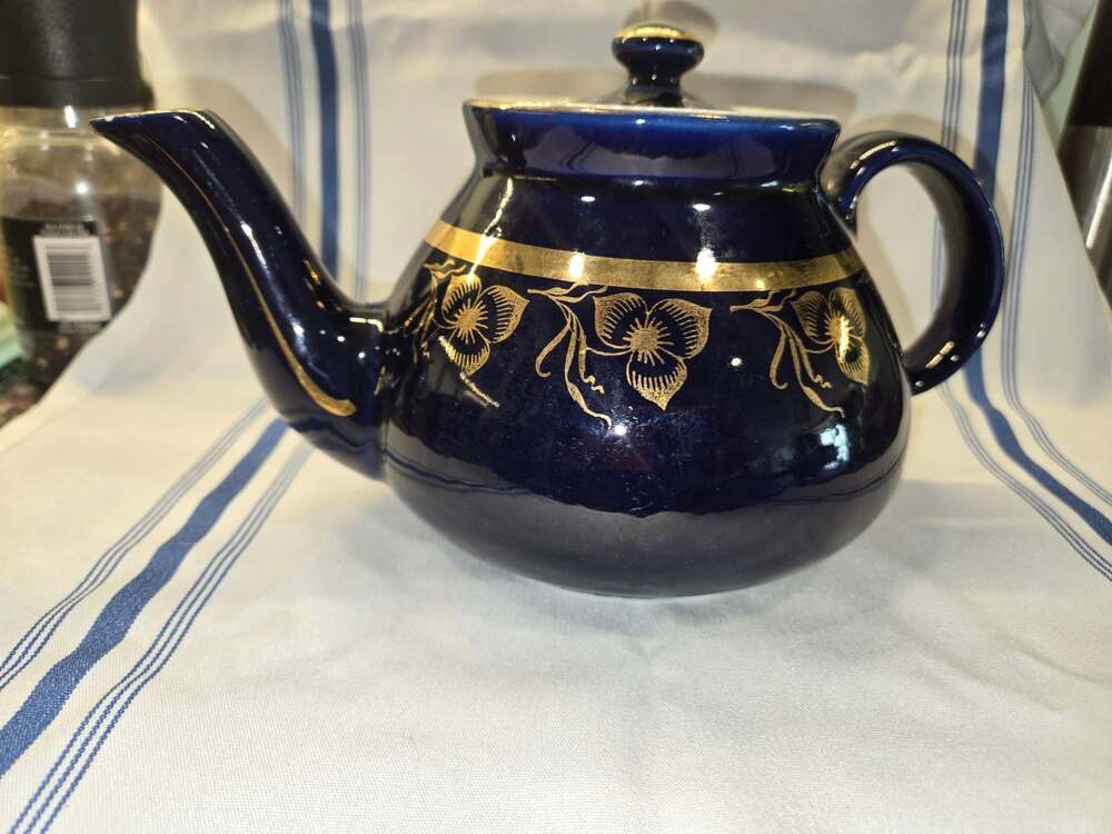 Vintage Hall China 6-Cup Cobalt Blue Teapot with Gold Floral Trim